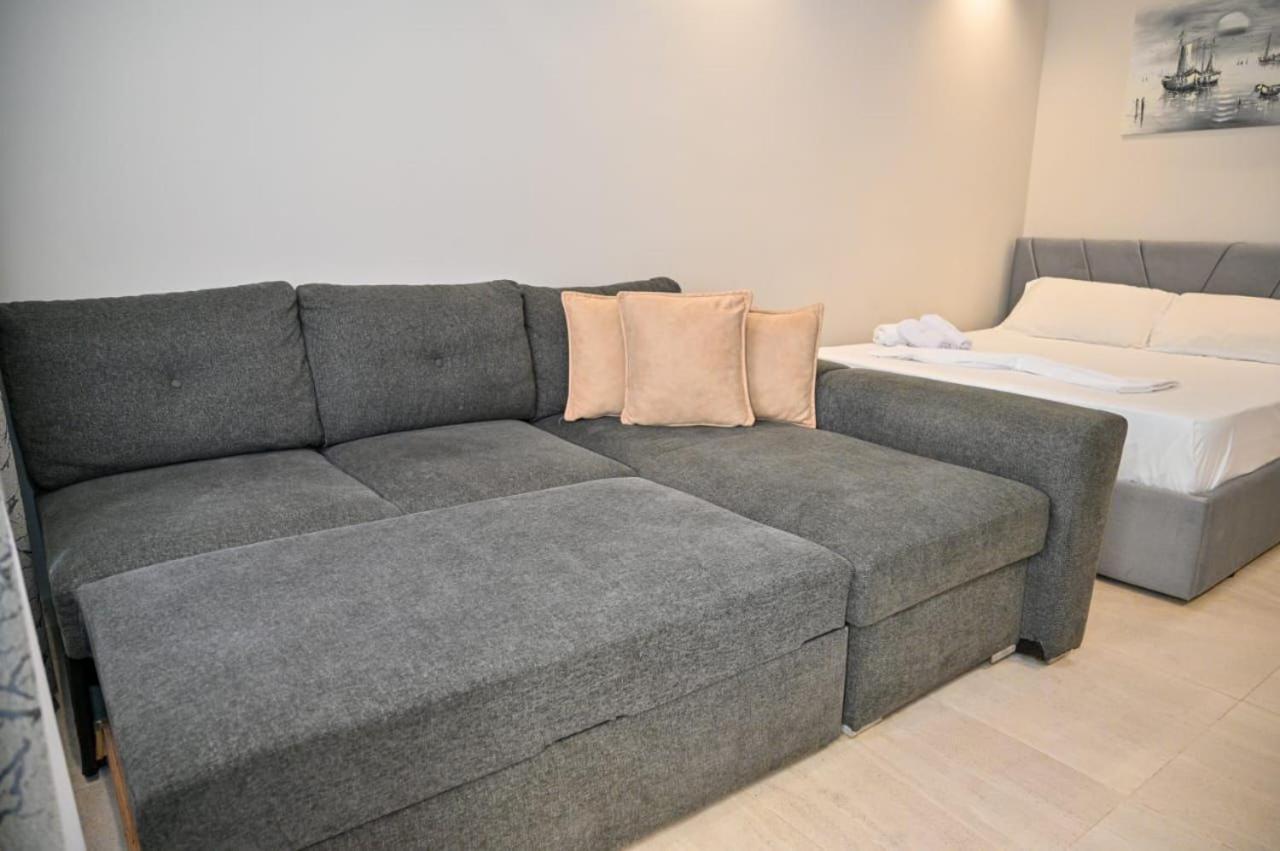 Andi Apartments Durres Luaran gambar
