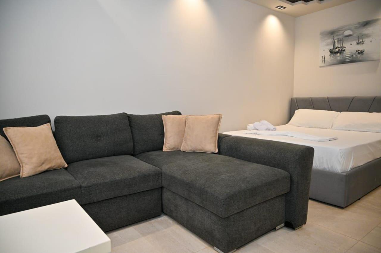 Andi Apartments Durres Luaran gambar