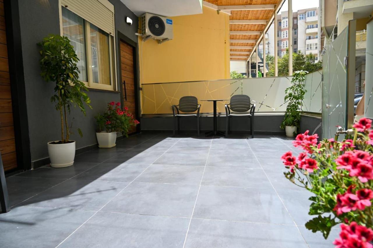 Andi Apartments Durres Luaran gambar